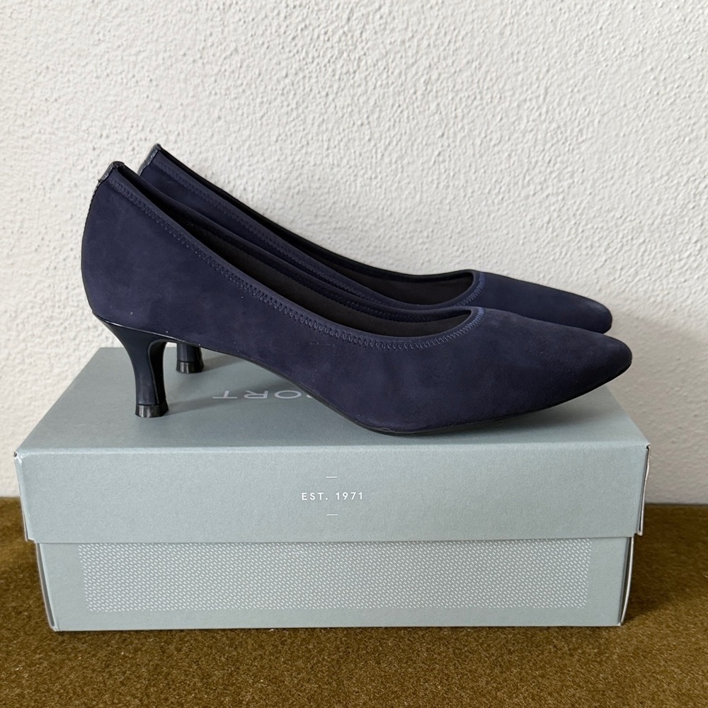 Rockport Total Motion Kaiya Blue Suede Pumps Size 10M